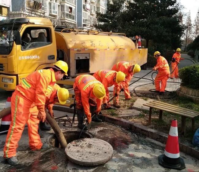 贡嘎市政管道清淤