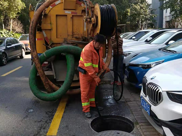 贡嘎排污管道清淤